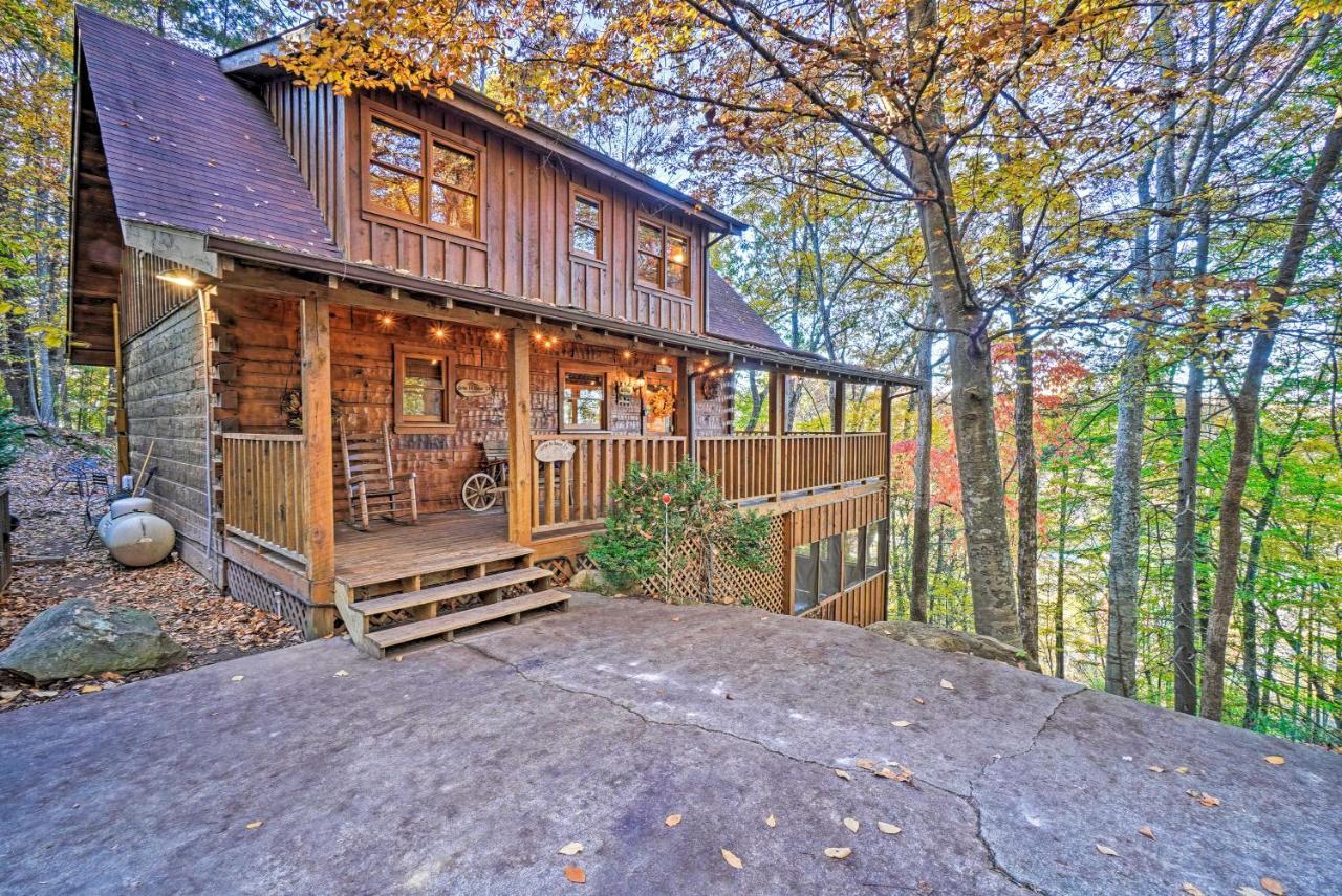 Grin N Bear It Cabin With Hot Tub And Fire Pit! Pigeon Forge Exterior photo