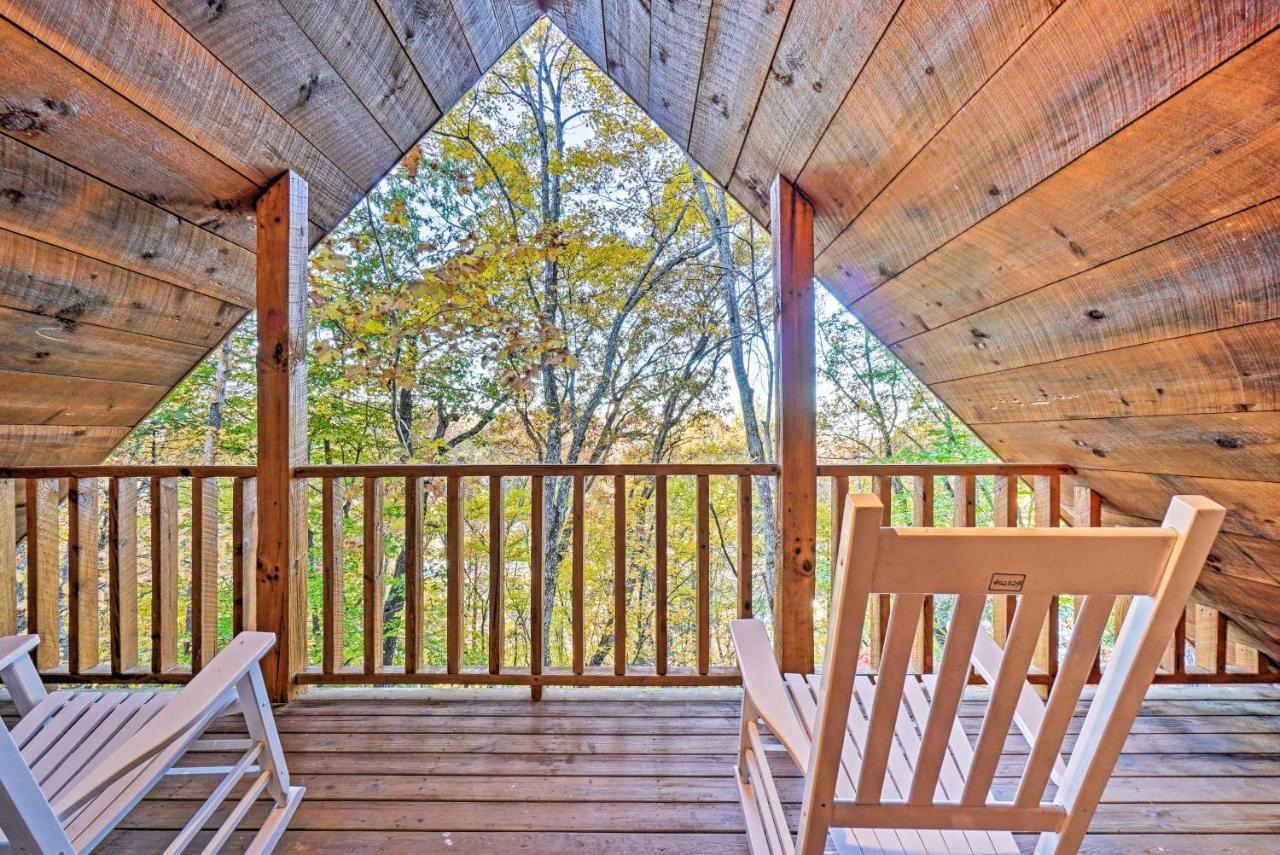 Grin N Bear It Cabin With Hot Tub And Fire Pit! Pigeon Forge Exterior photo