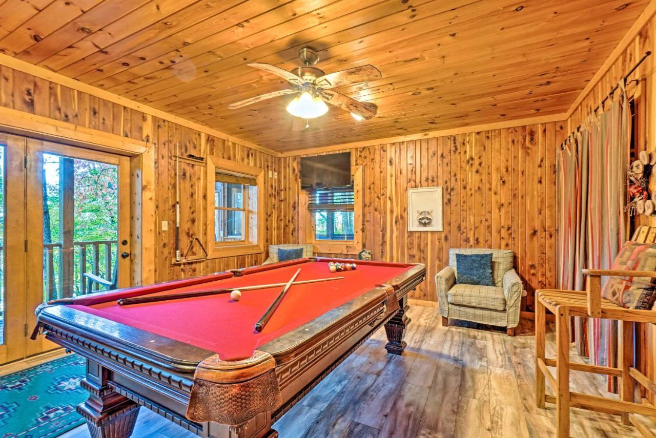 Grin N Bear It Cabin With Hot Tub And Fire Pit! Pigeon Forge Exterior photo