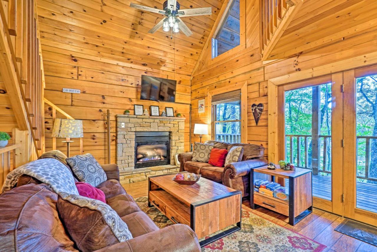 Grin N Bear It Cabin With Hot Tub And Fire Pit! Pigeon Forge Exterior photo